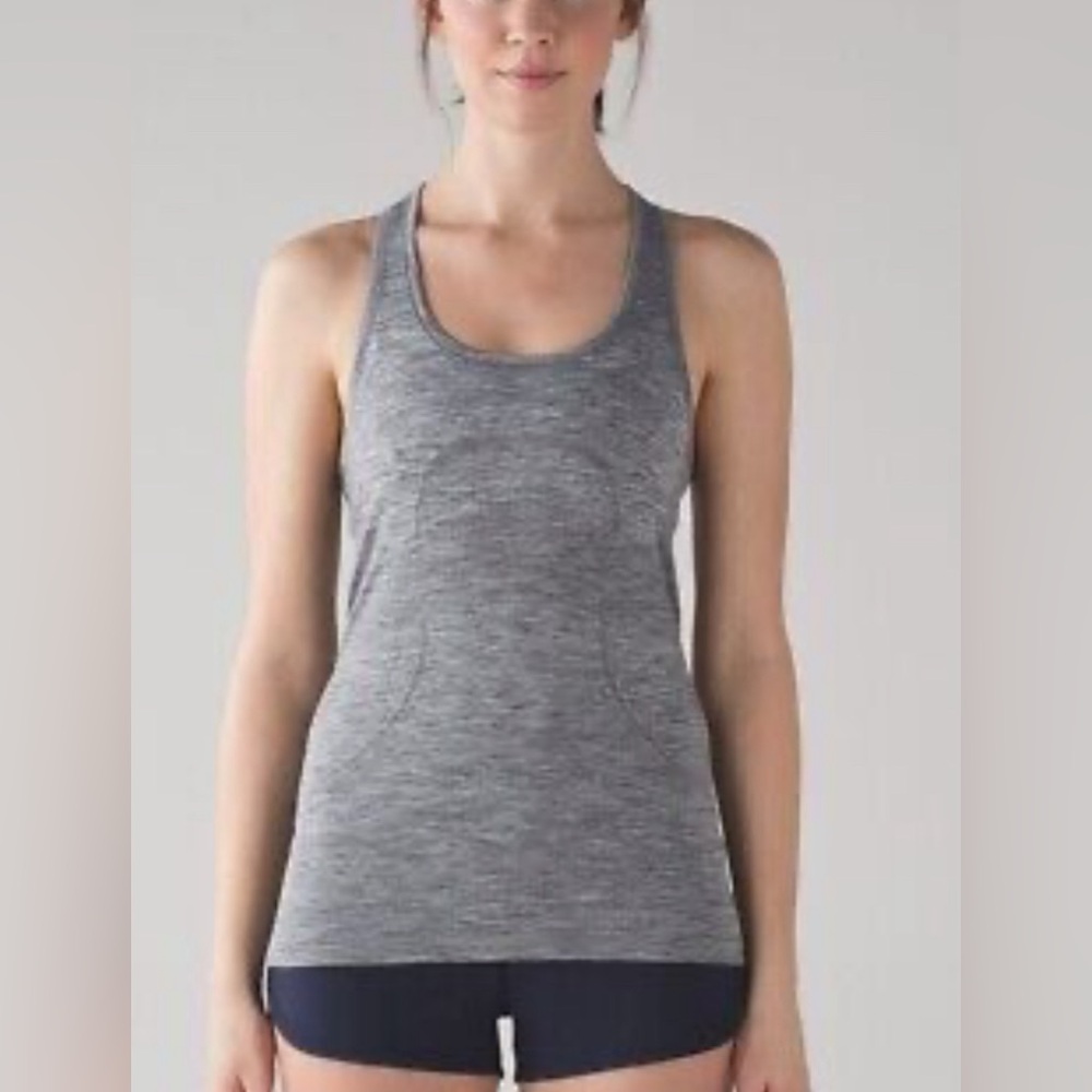 Swiftly tank lululemon size 4